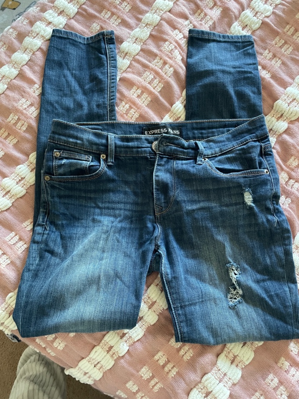 Express Women’s Slim Ripped Medium Blue Skinny Jeans